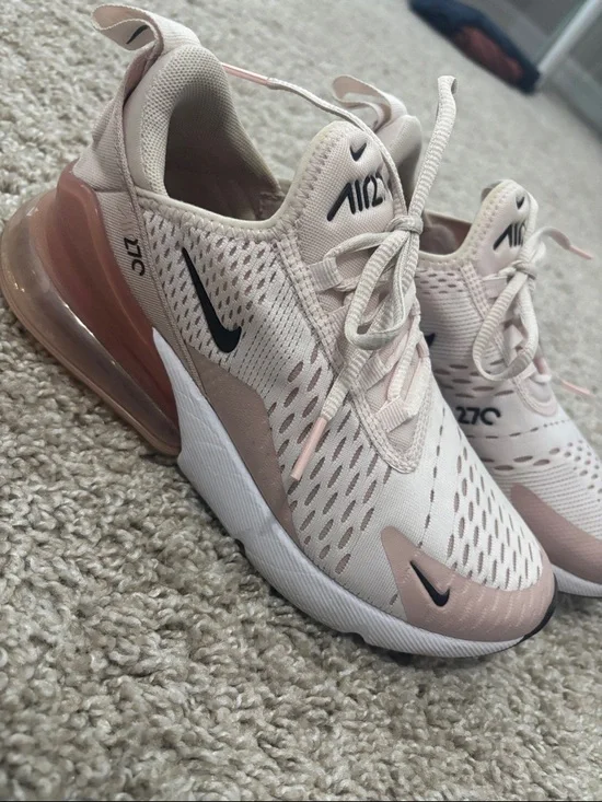 Nike Air Max 270 Women’s Sneakers in Blush Pink and White - Picture 1 of 7